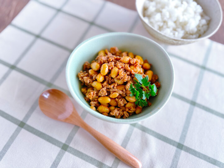 大豆とひき肉のトマ味噌炒め