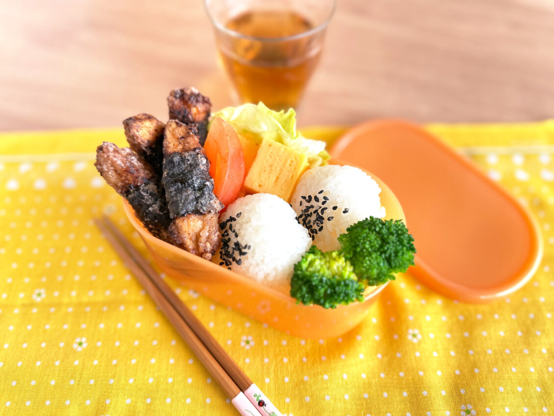鶏むね肉の海苔巻き揚げ