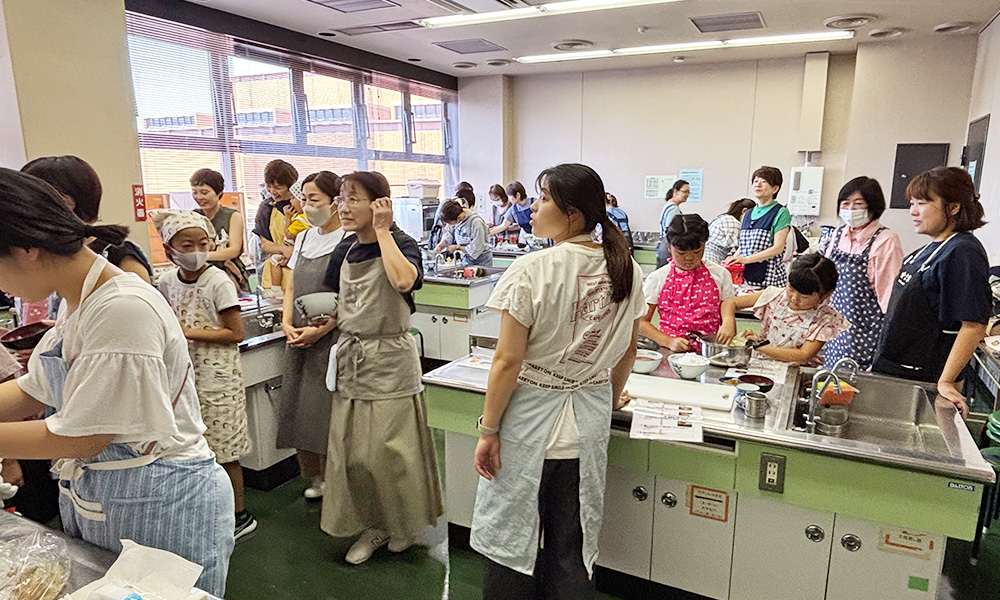 『焼そばソース作り講座・焼そば作り』の様子@犬山地域活動連絡協議会