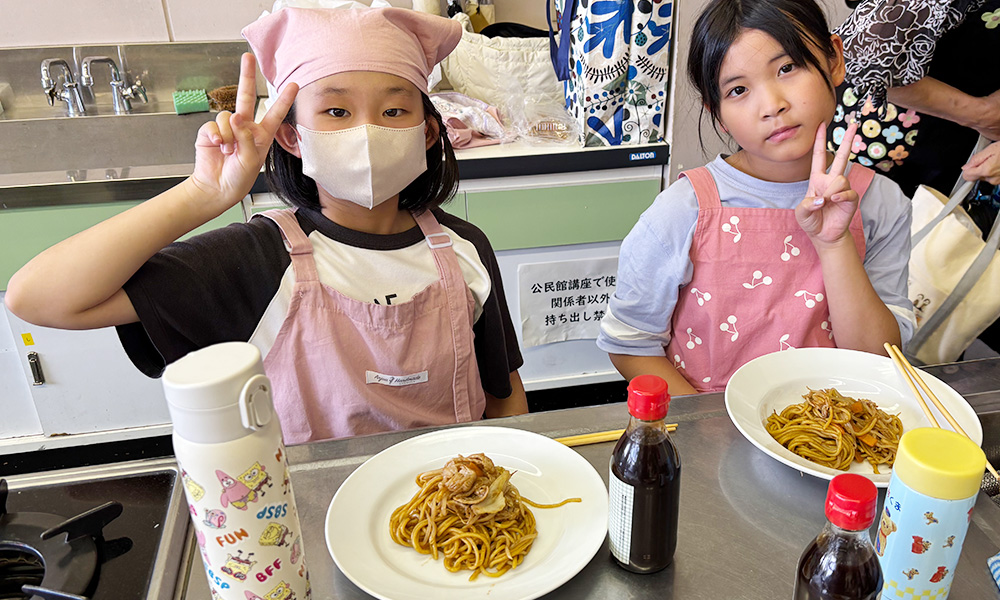 焼きそばと子供