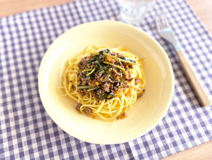 ほうれん草のミートソースパスタ