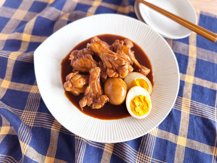手羽元と卵の煮込み