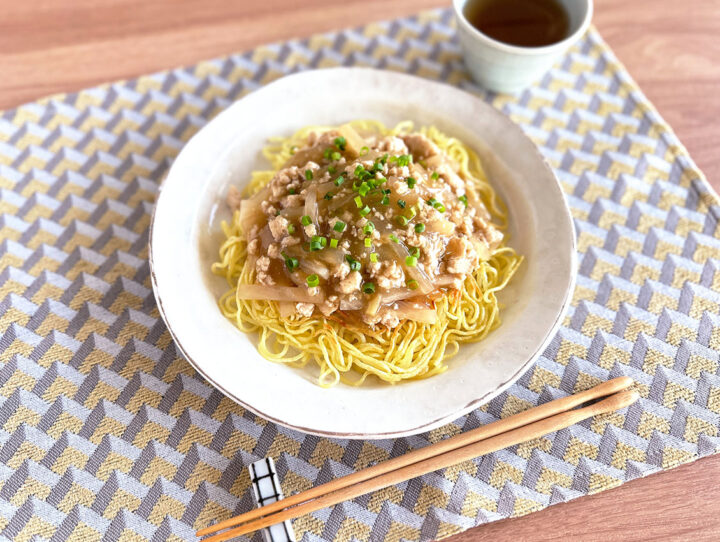 大根と鶏ひき肉のあんかけ焼きそば