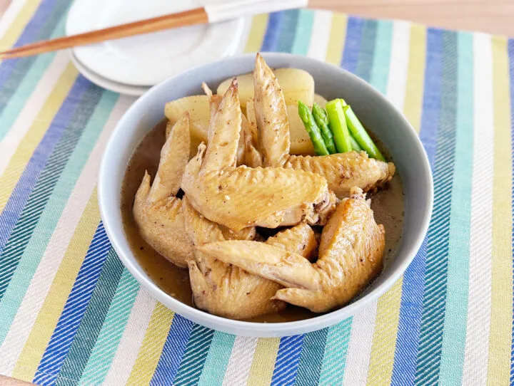 手羽先のとんかつソース煮
