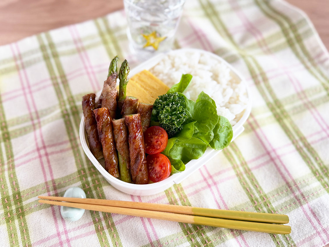 グリーンアスパラガスの肉巻き