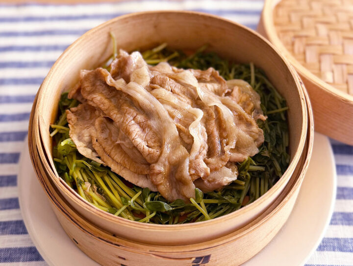 豚肉と豆苗のソース蒸し